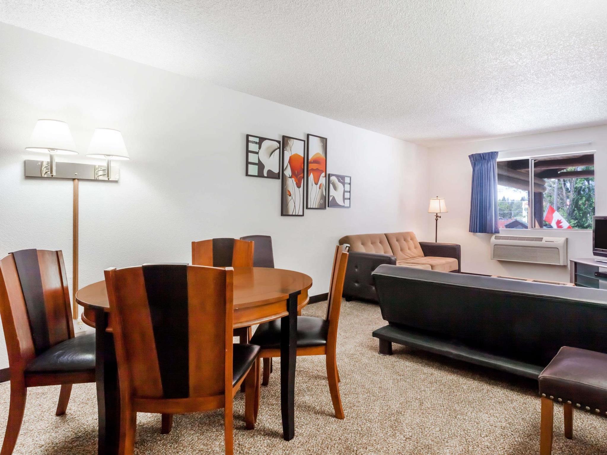 Days Inn By Wyndham Sandpoint Ponderay Экстерьер фото